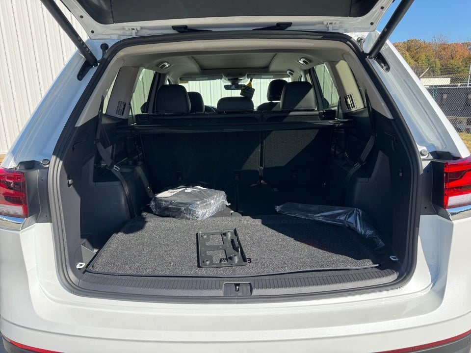 2026 Volkswagen Atlas SE w/Tech - Photo 15