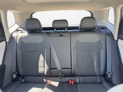 2027 Volkswagen Taos SE