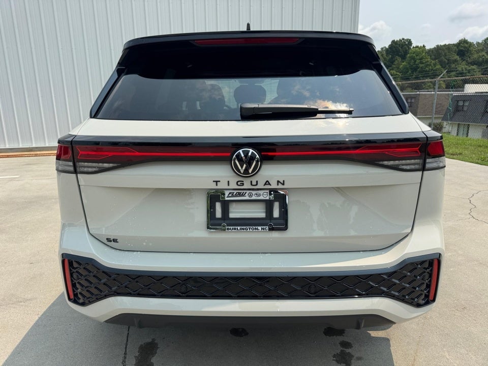 2026 Volkswagen Tiguan SE R-Line Black