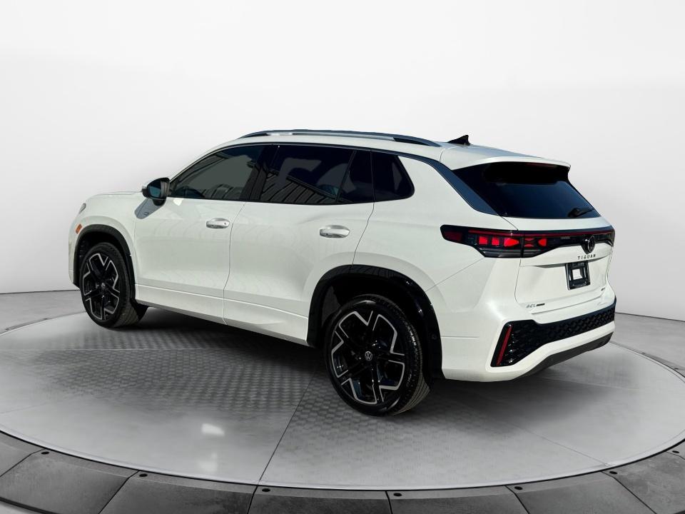 2026 Volkswagen Tiguan SEL R-Line Turbo