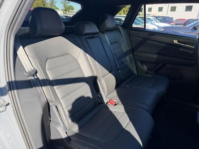 2026 Volkswagen Atlas Cross Sport 2.0T SEL R-Line Black