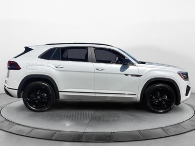 2026 Volkswagen Atlas Cross Sport SEL R-Line Black