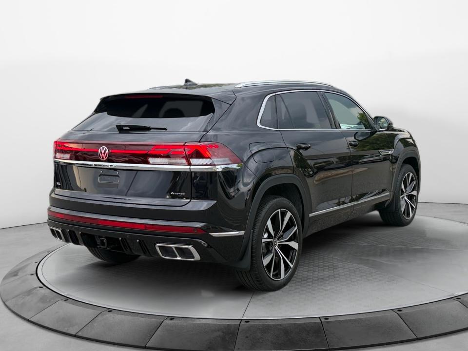 2026 Volkswagen Atlas Cross Sport 2.0T SEL Premium R-Line