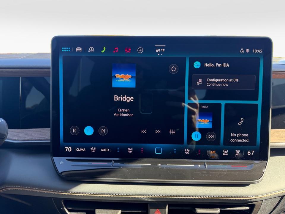 2027 Volkswagen Atlas SE w/Technology