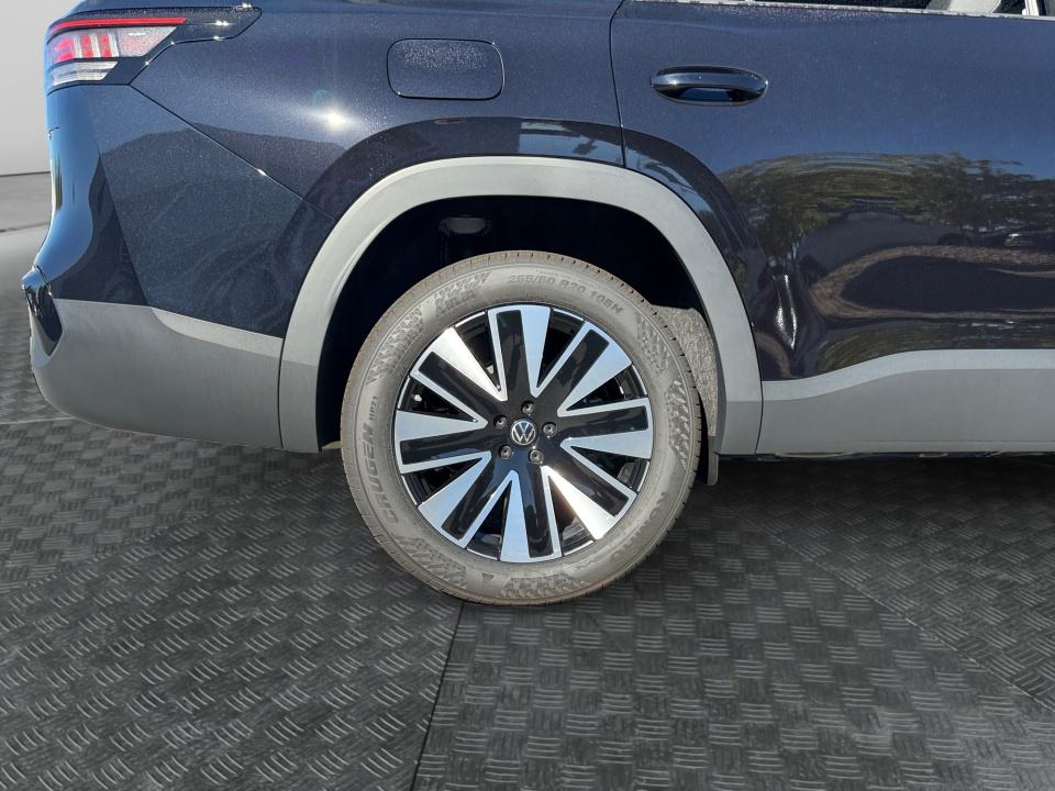 2027 Volkswagen Atlas SE w/Technology