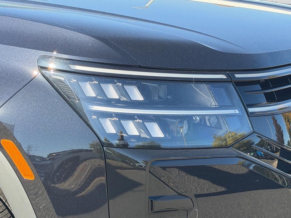 2027 Volkswagen Atlas SE w/Technology