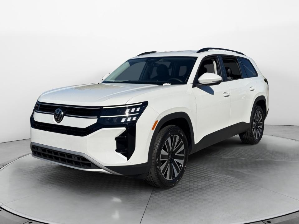 2027 Volkswagen Atlas SE w/Technology