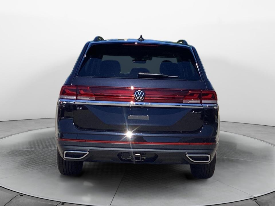 2026 Volkswagen Atlas SE with Technology