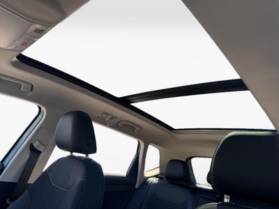 2027 Volkswagen Taos SE Black