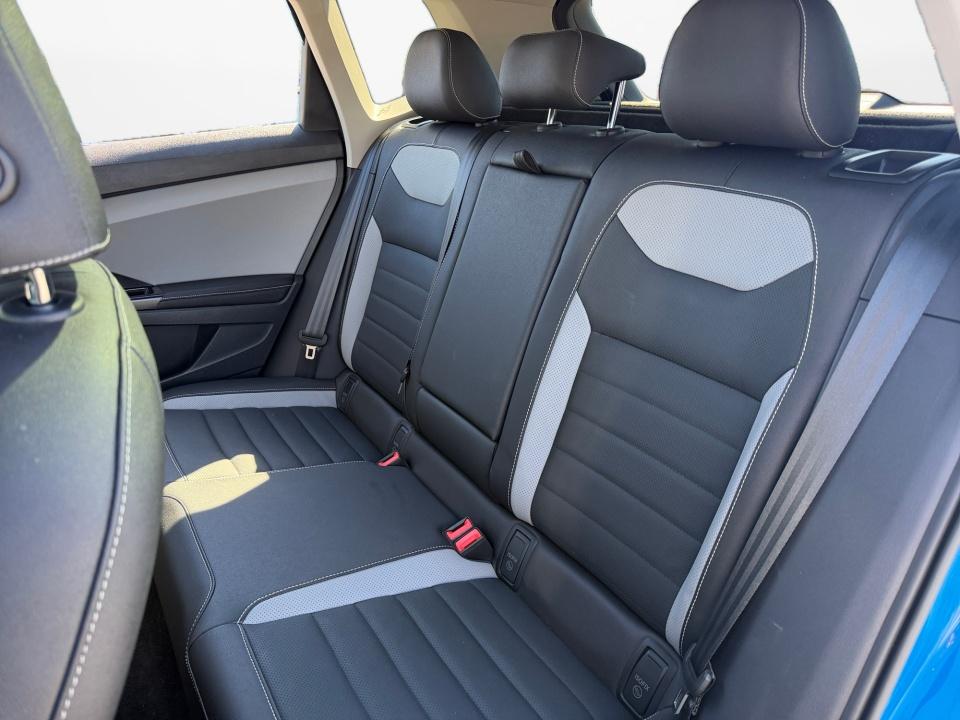 2024 Volkswagen Taos SEL