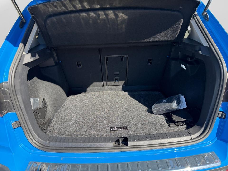 2024 Volkswagen Taos SEL