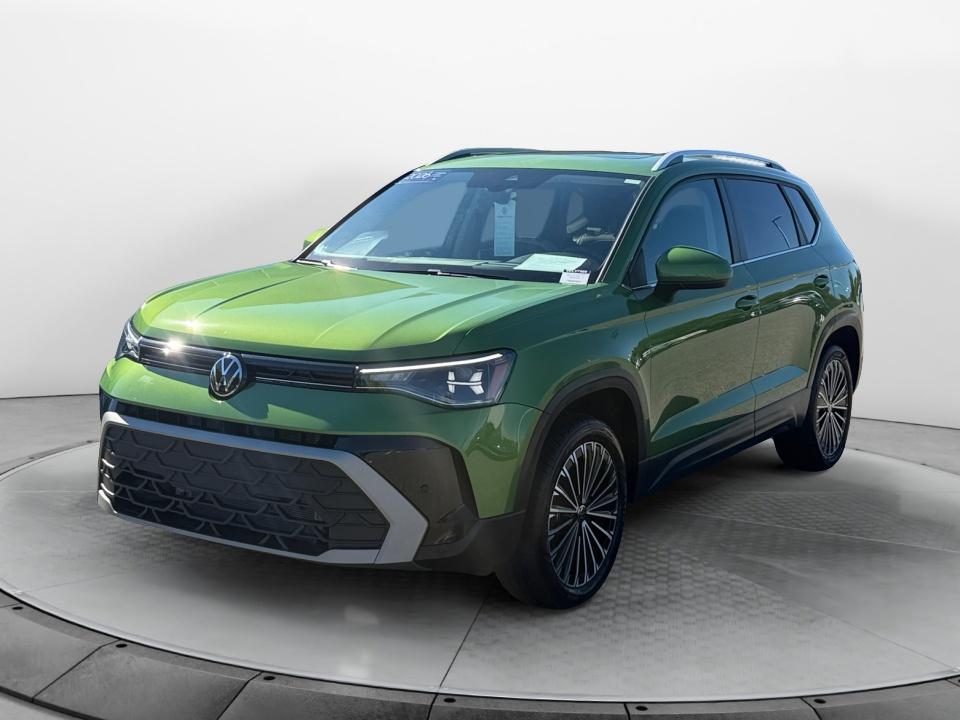2026 Volkswagen Taos SE