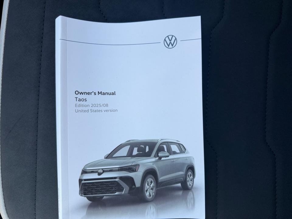 2026 Volkswagen Taos SE