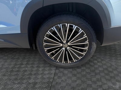 2027 Volkswagen Taos SE