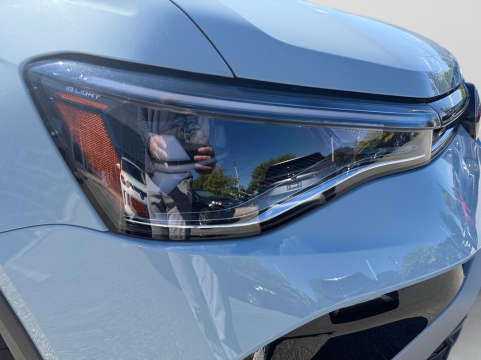 2027 Volkswagen Taos SE