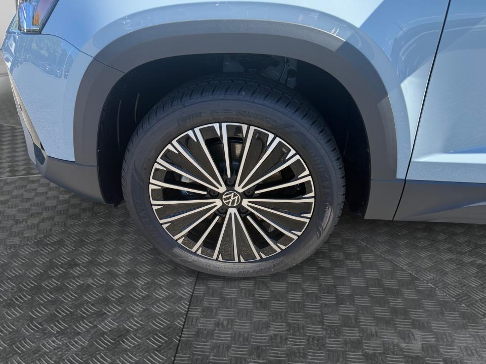 2027 Volkswagen Taos SE