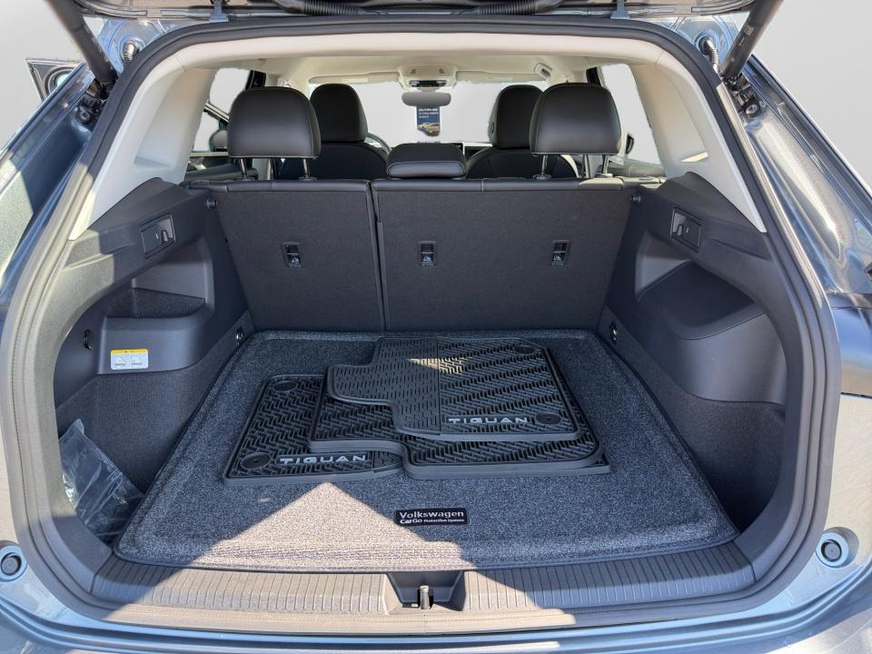 2025 Volkswagen Tiguan SE
