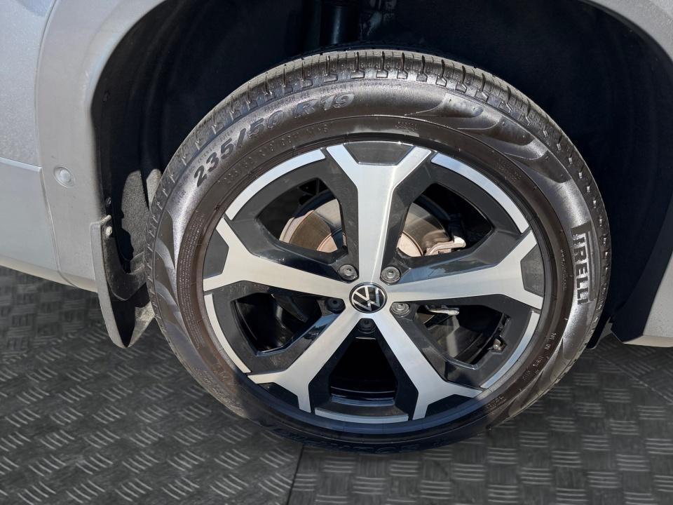 2025 Volkswagen Tiguan SE
