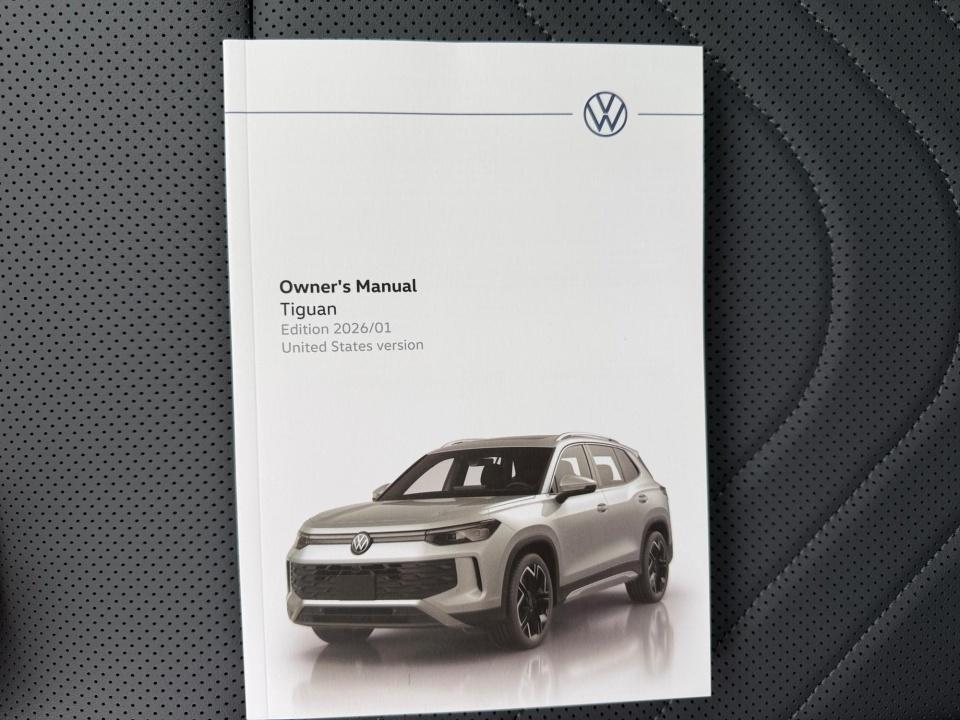 2026 Volkswagen Tiguan SE R-Line Black