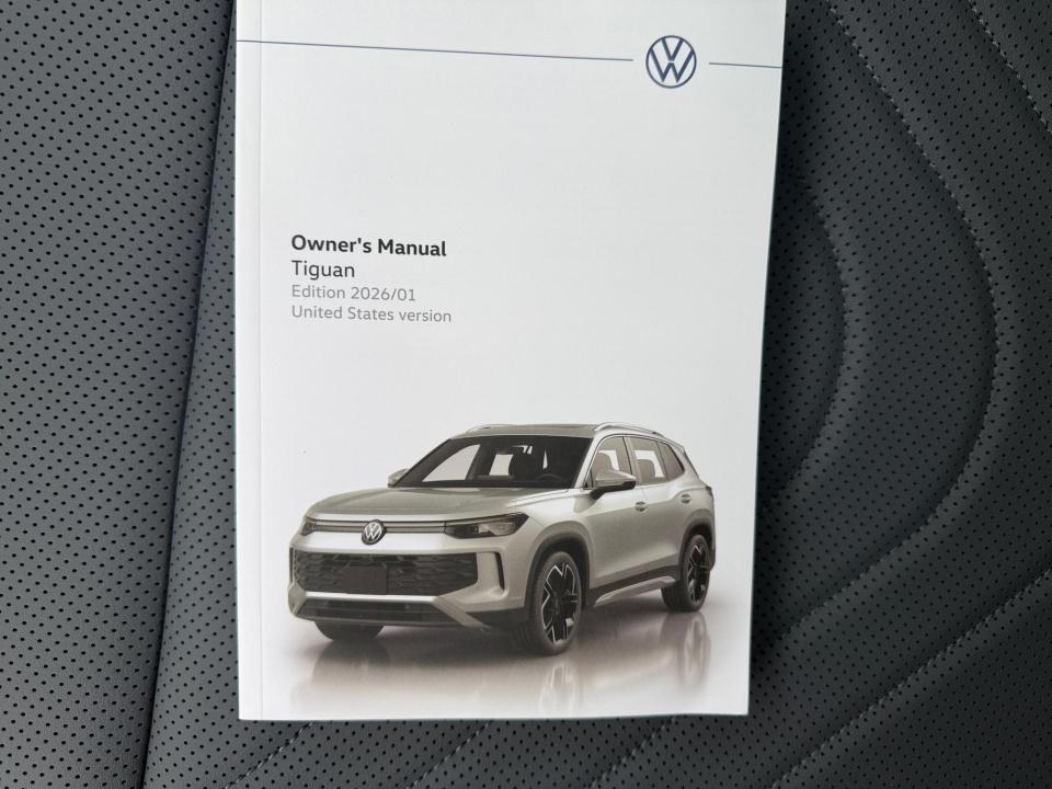 2026 Volkswagen Tiguan SE R-Line Black