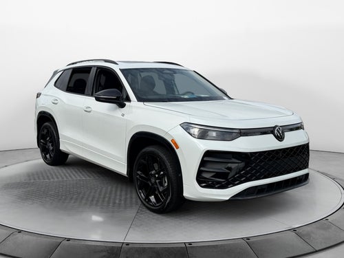 2025 Volkswagen Tiguan SE R-Line Black