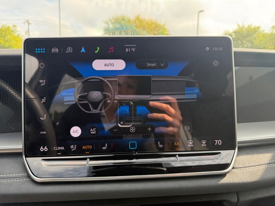 2025 Volkswagen Tiguan SE R-Line Black