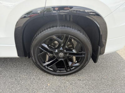 2025 Volkswagen Tiguan SE R-Line Black
