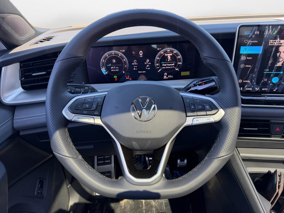 2026 Volkswagen Tiguan SE R-Line Black