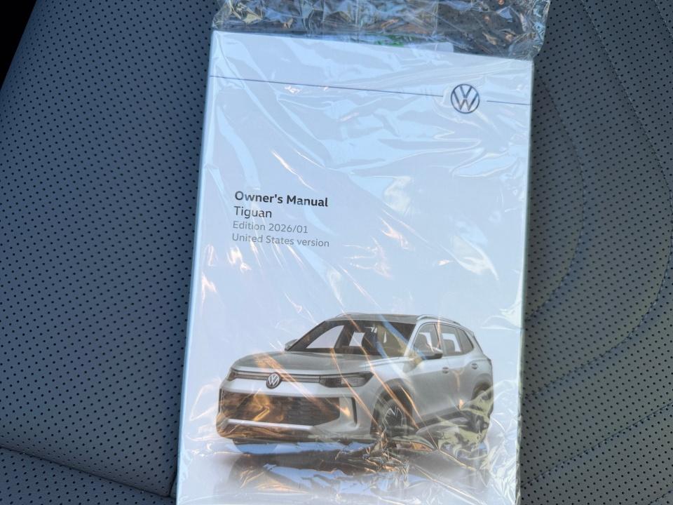 2026 Volkswagen Tiguan SE R-Line Black