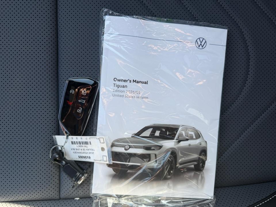 2026 Volkswagen Tiguan SE R-Line Black