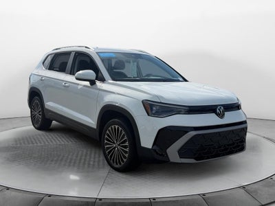 2025 Volkswagen Taos SE