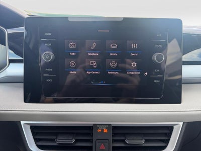 2025 Volkswagen Taos SE