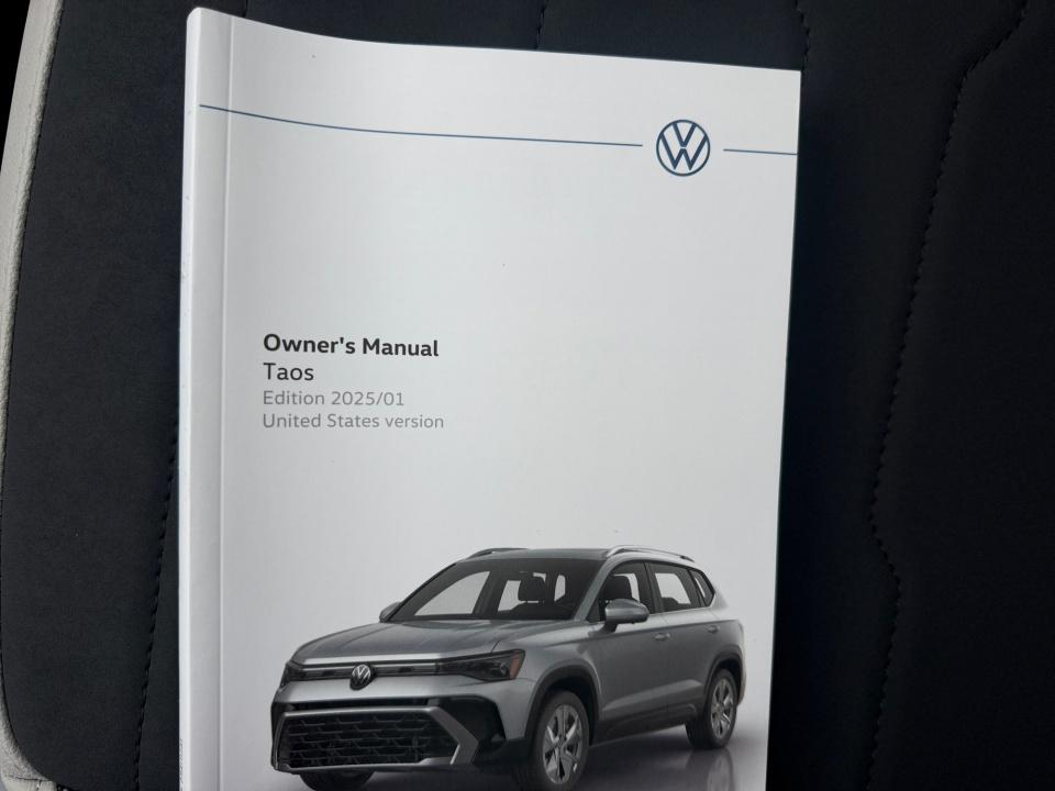 2025 Volkswagen Taos SE