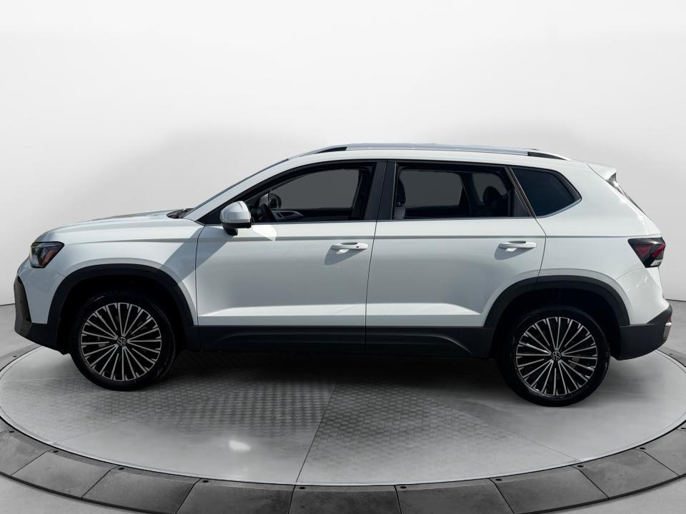 2025 Volkswagen Taos SE
