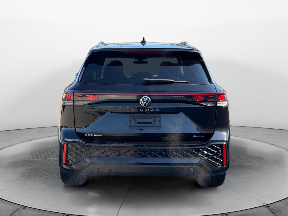 2026 Volkswagen Tiguan SEL R-Line Turbo