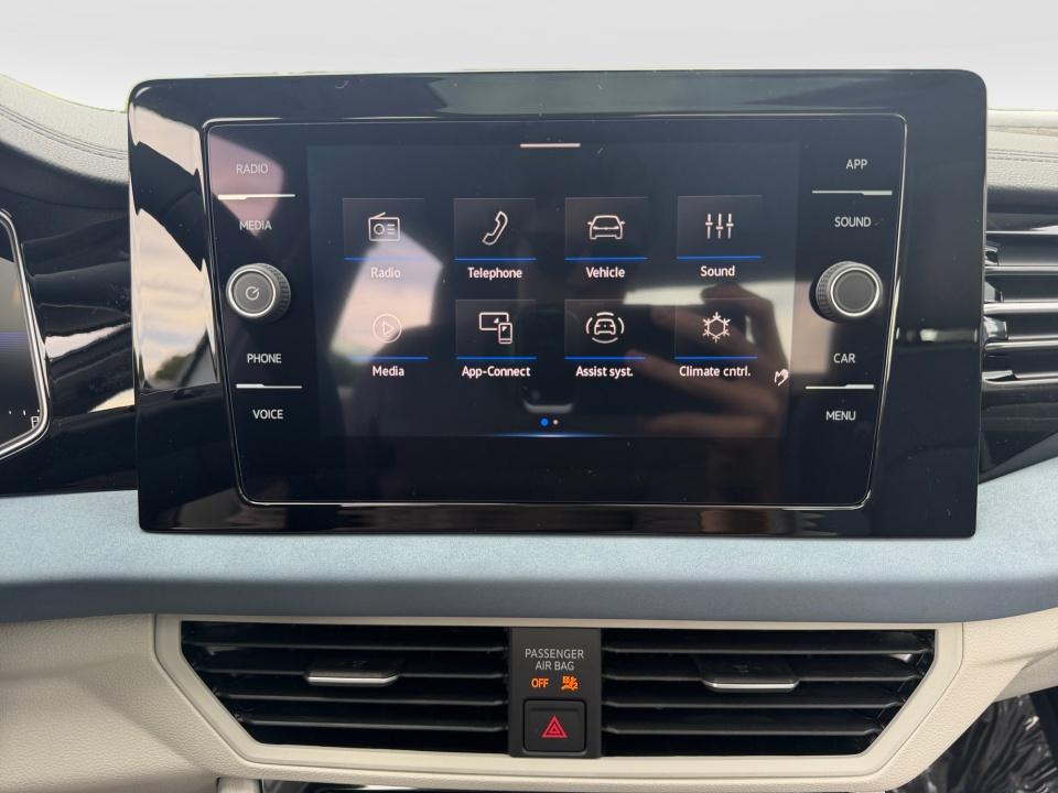 2027 Volkswagen Jetta SE