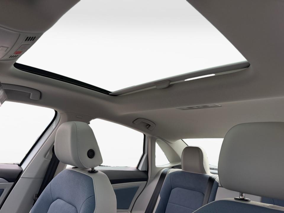 2027 Volkswagen Jetta SE