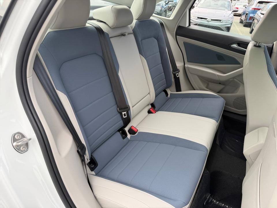 2027 Volkswagen Jetta SE