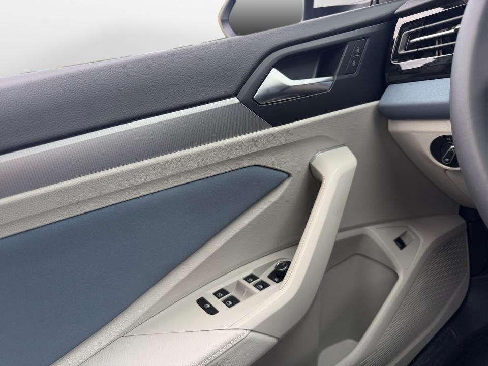 2027 Volkswagen Jetta SE