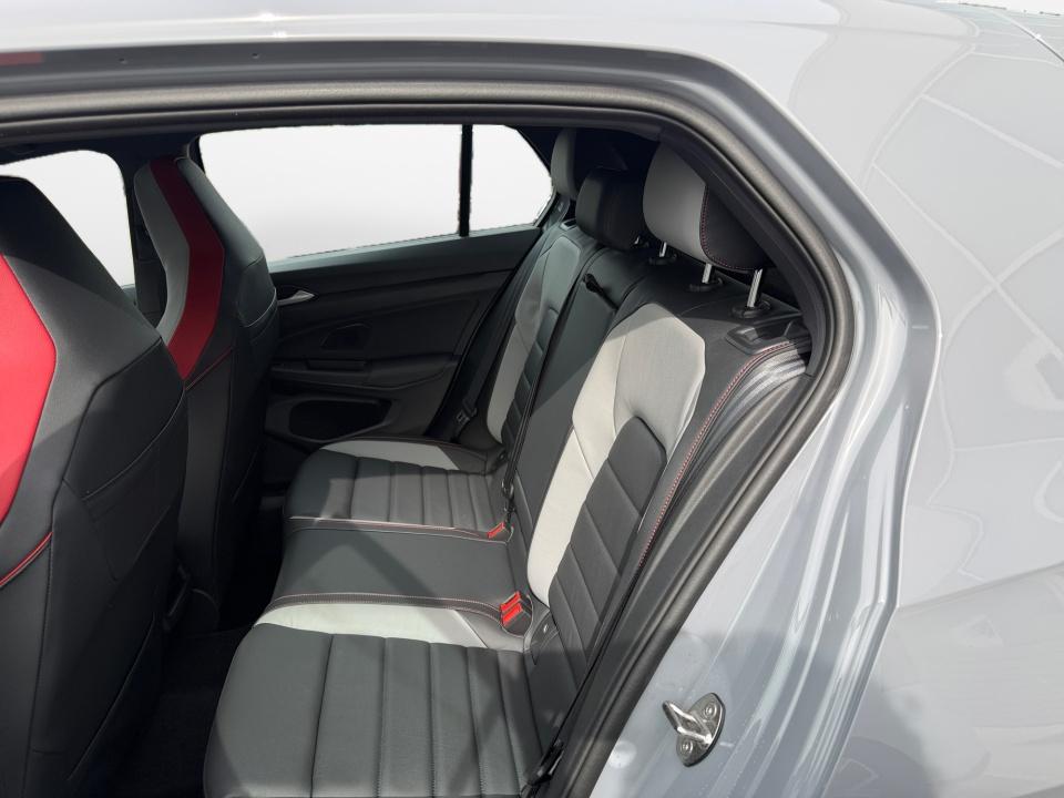 2026 Volkswagen Golf GTI SE