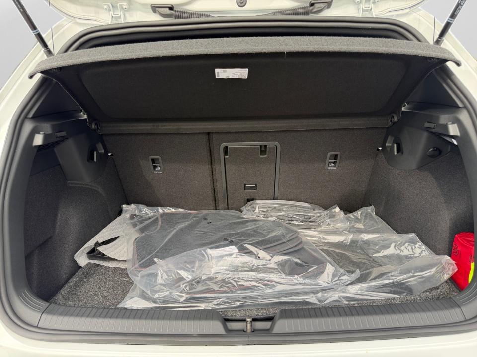 2026 Volkswagen Golf GTI SE