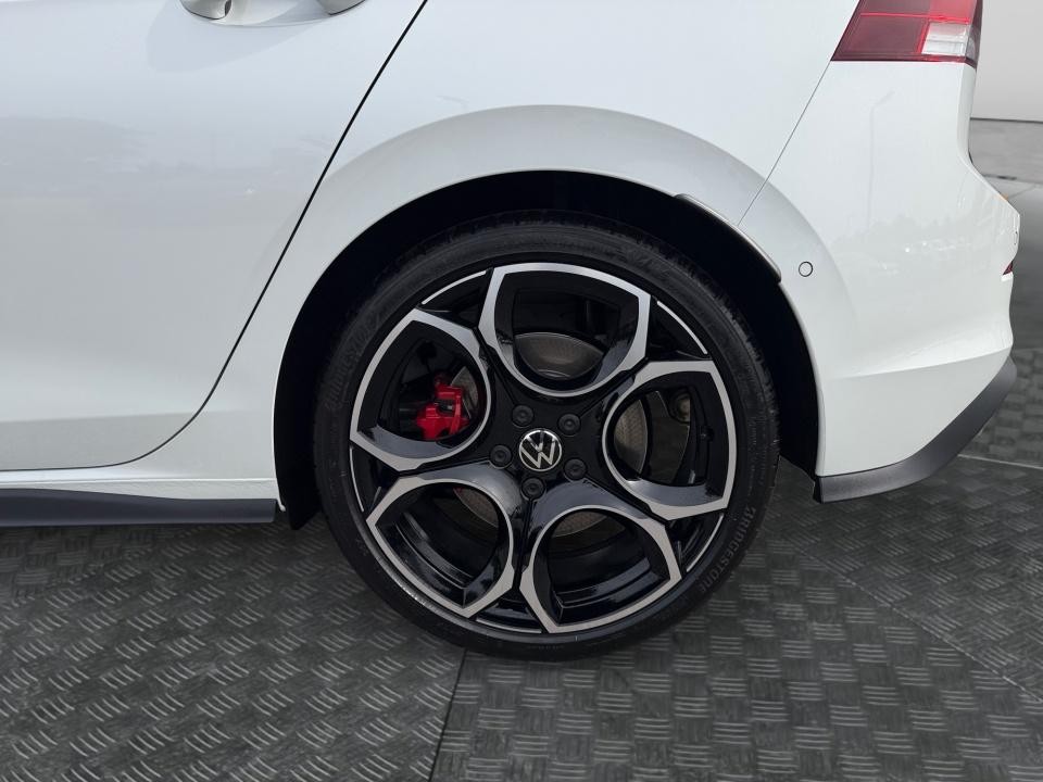 2026 Volkswagen Golf GTI Autobahn