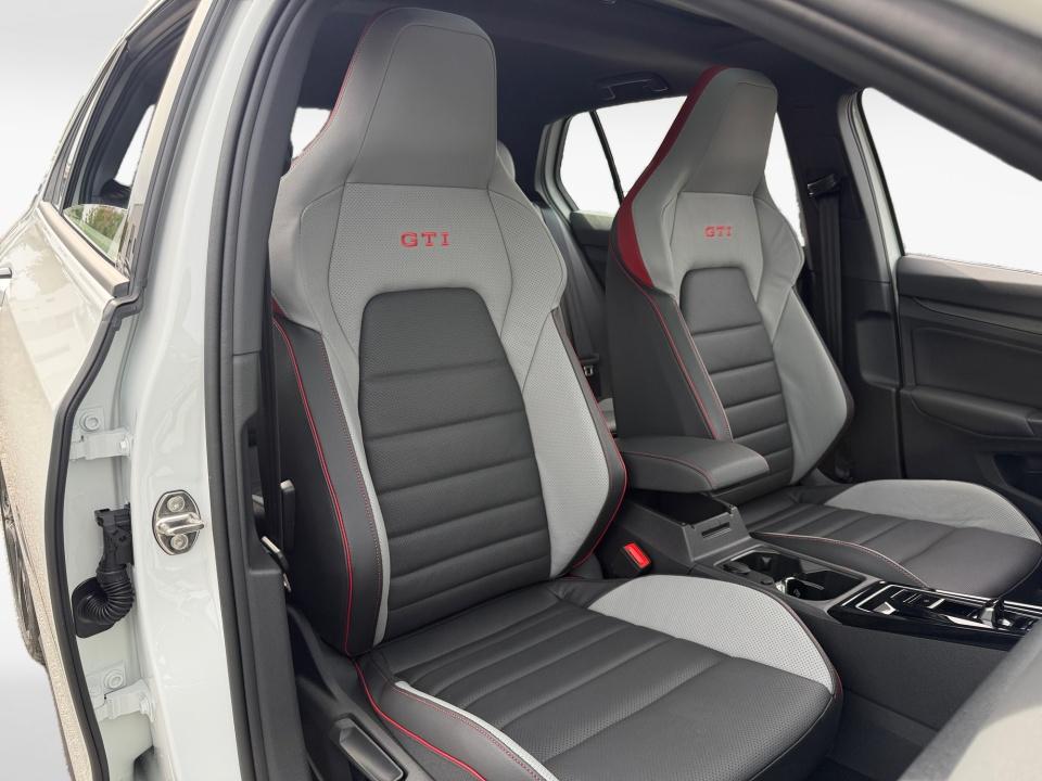 2026 Volkswagen Golf GTI Autobahn