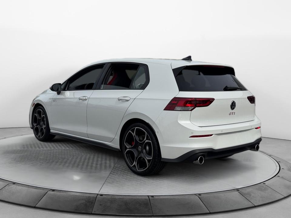 2026 Volkswagen Golf GTI Autobahn