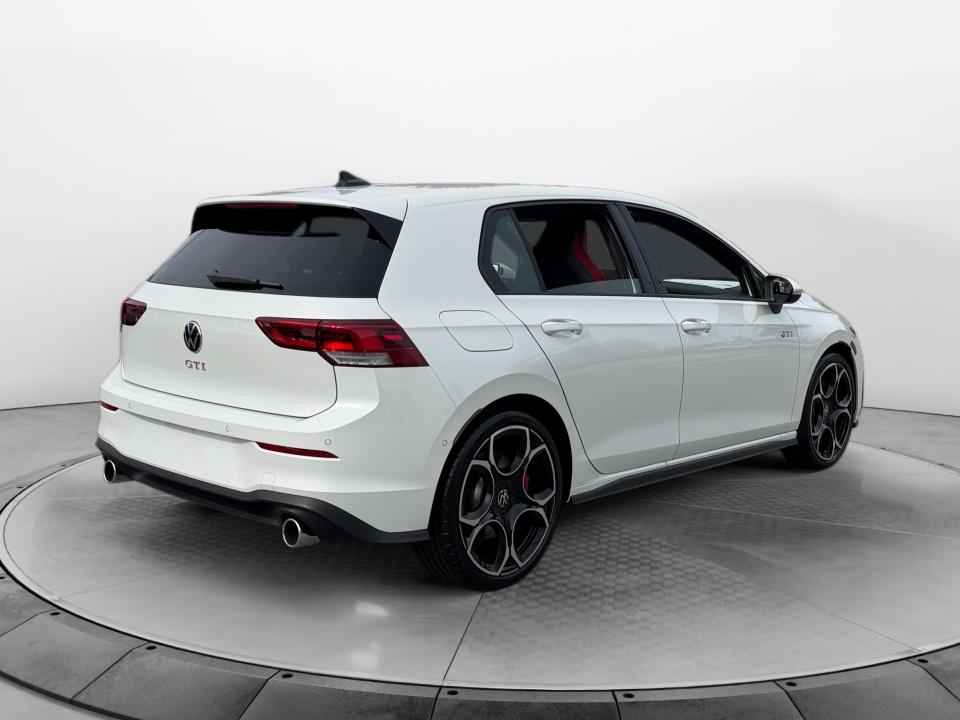 2026 Volkswagen Golf GTI Autobahn