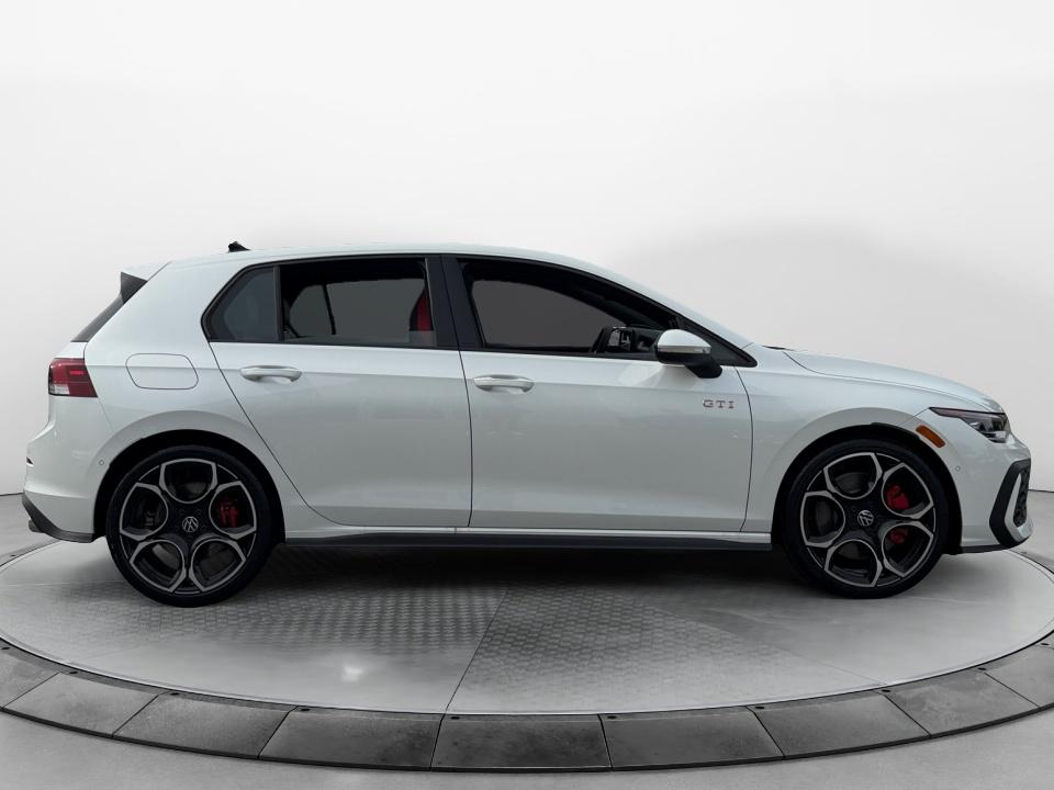 2026 Volkswagen Golf GTI Autobahn