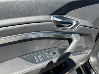 2024 Audi Q8 e-tron Premium Plus