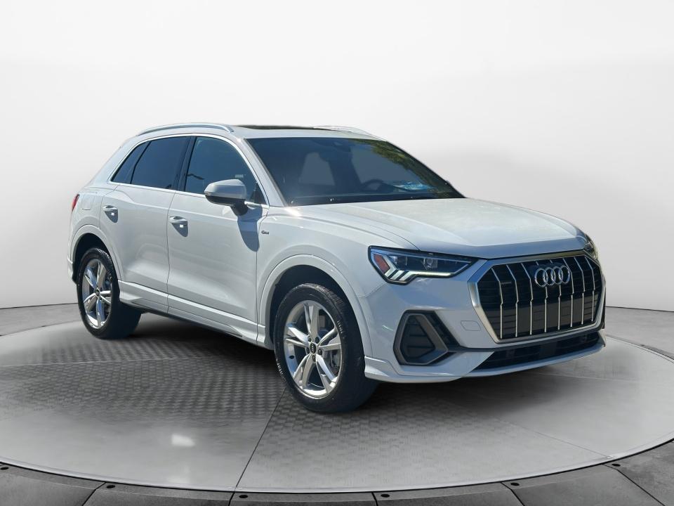 2024 Audi Q3 S line Premium Plus