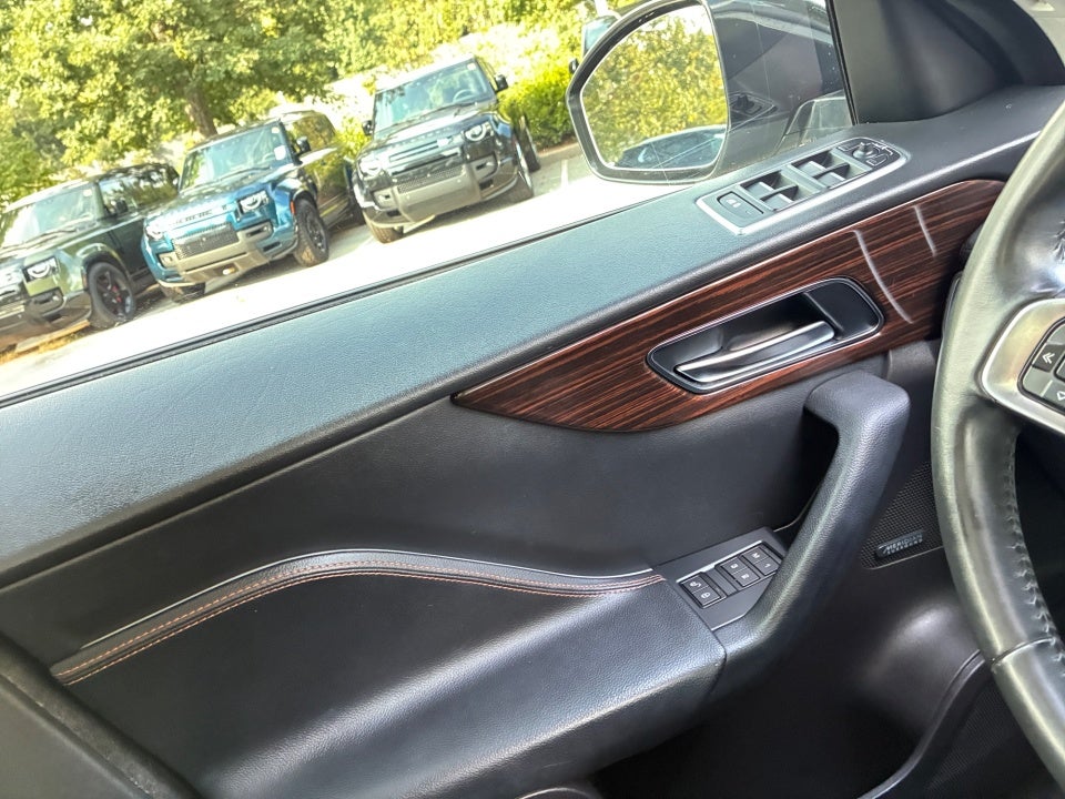 2019 Jaguar F-PACE 30t Prestige