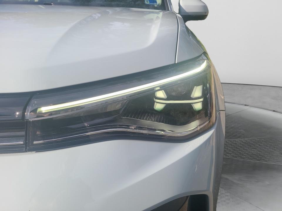 2025 Volkswagen Taos SE